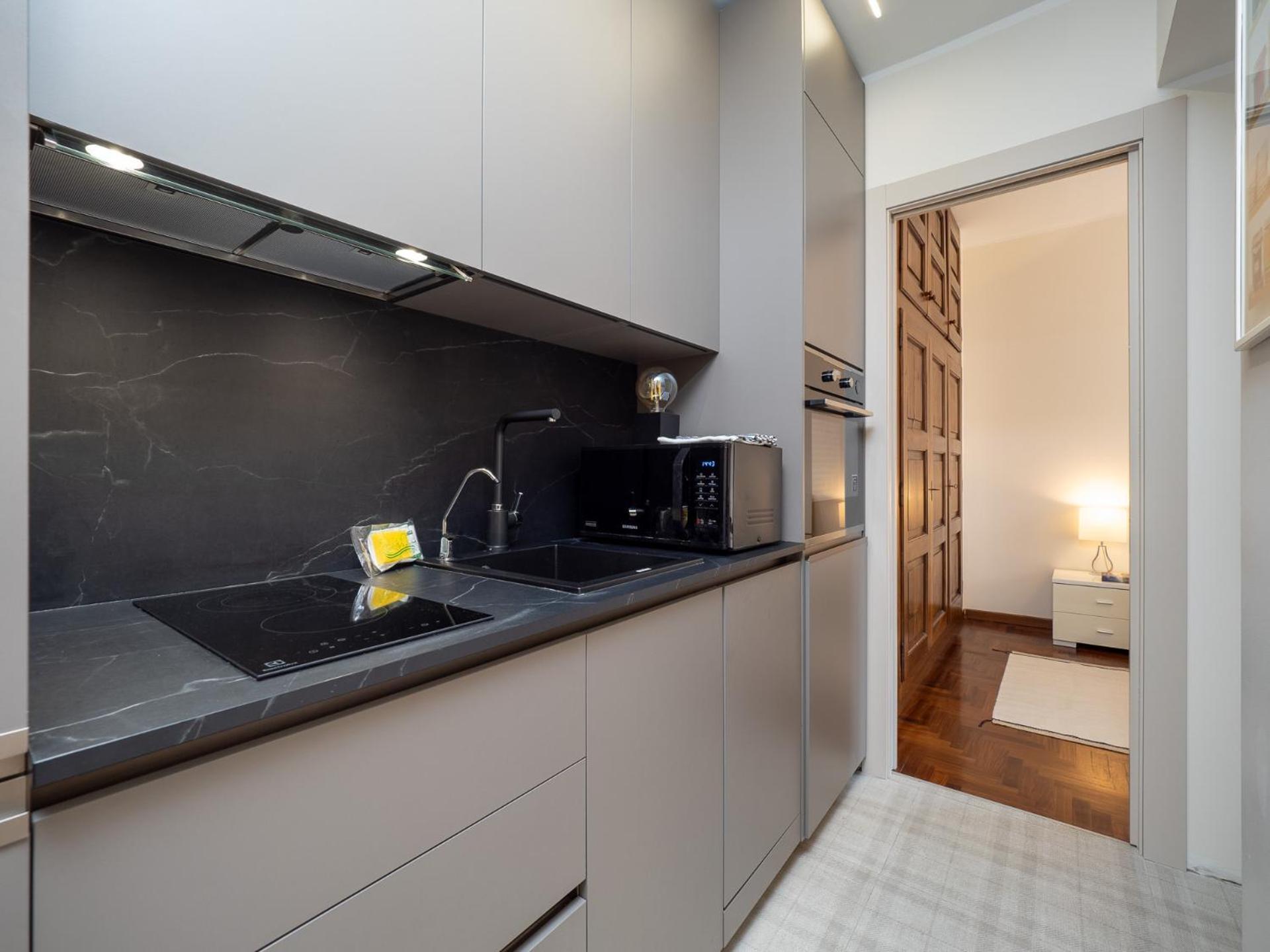 ミラノStylish Flat With Balcony - 15 Min To Duomoアパートメント エクステリア 写真