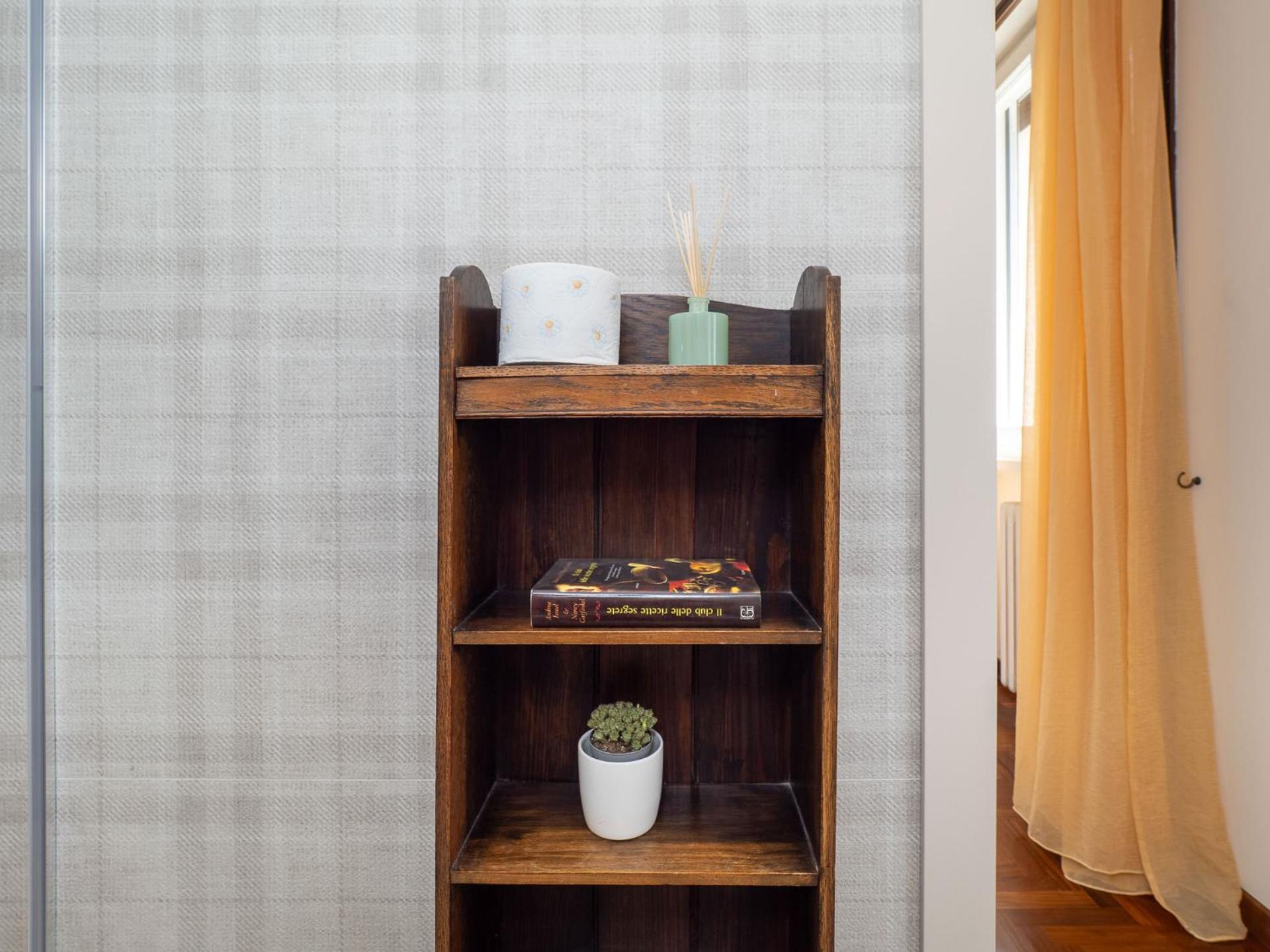 ミラノStylish Flat With Balcony - 15 Min To Duomoアパートメント エクステリア 写真